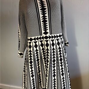 Graphic Geometric Nina Leonard Sweater Dress Black White Fit and Flare Medium XL